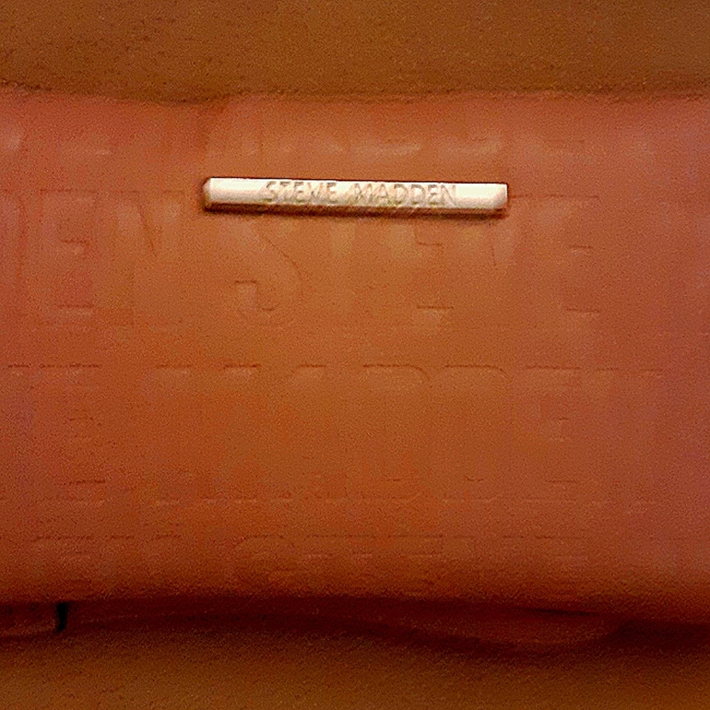 Steve madden wallet